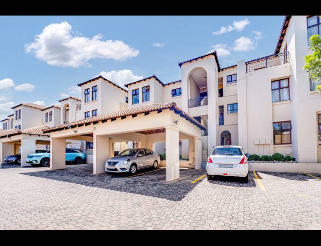 2 BEDROOM APARTMENT FOR SALE IN BRYANSTON